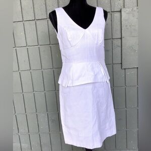 NWT- Beautiful Chelsea Suite White Dress Size 8.